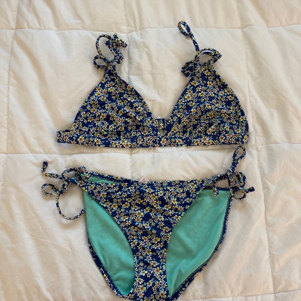 XHILARATION FLORAL TRIANGLE BIKINI
